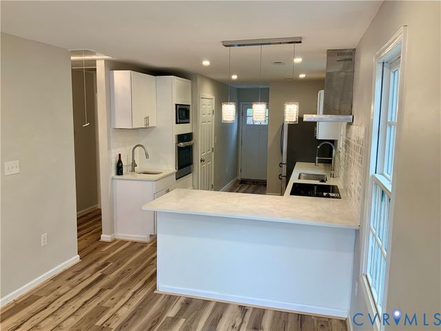 344 Hurt St, Petersburg, VA 23803