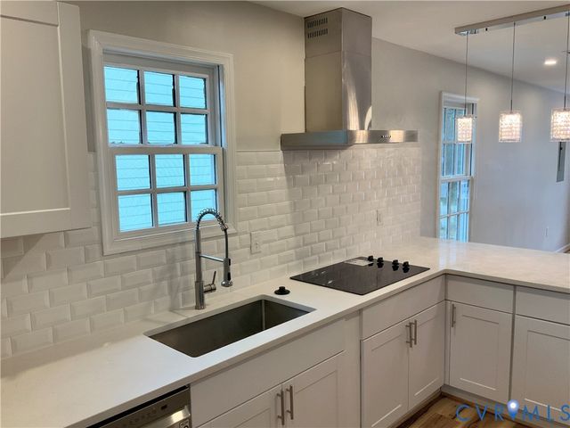 344 Hurt St, Petersburg, VA 23803