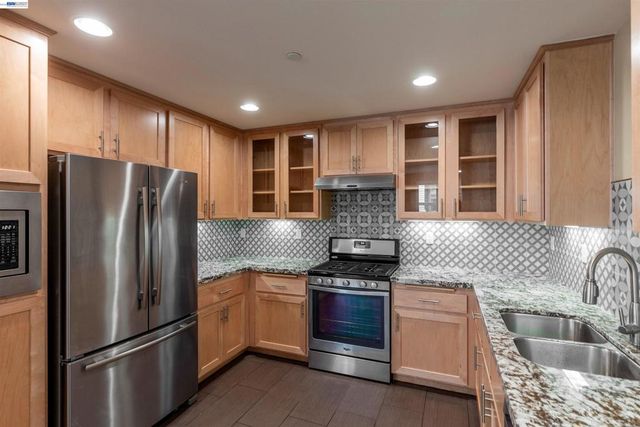 651 Elderberry Dr, Milpitas, CA 95035