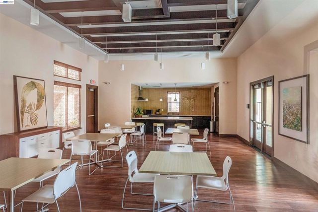 651 Elderberry Dr, Milpitas, CA 95035