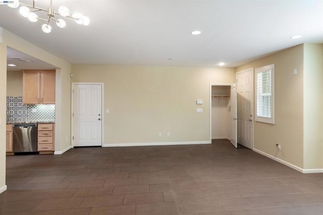 651 Elderberry Dr, Milpitas, CA 95035