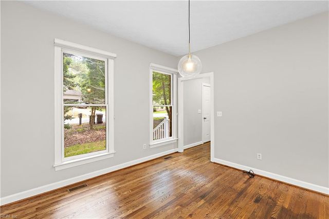 102 Sharps RD, Williamsburg, VA 23188
