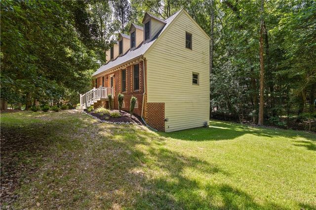 102 Sharps RD, Williamsburg, VA 23188