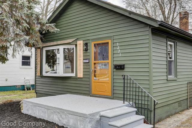 3221 Harris Street, Ferndale, MI 48220