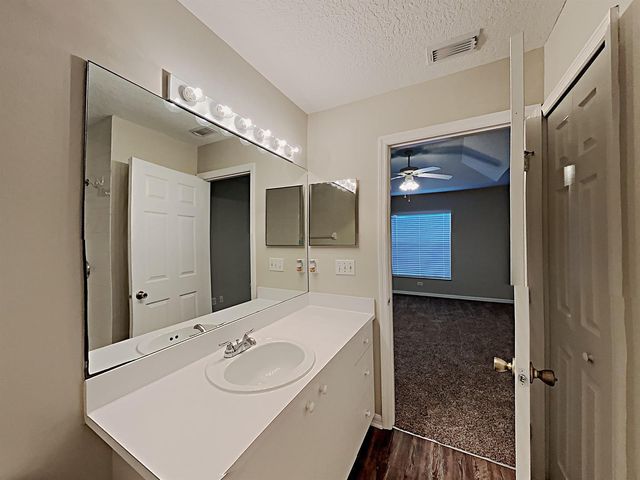 1711 SW Gloria Lane, Port St. Lucie, FL 34953