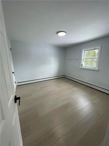 35 Fenwood Avenue, Smithfield, RI 02917
