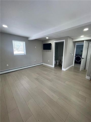 35 Fenwood Avenue, Smithfield, RI 02917