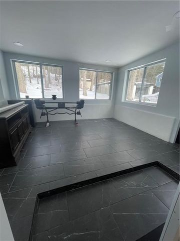 35 Fenwood Avenue, Smithfield, RI 02917
