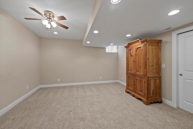8128 Conine Drive, Dublin, OH 43016
