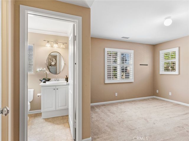 60 Pathway, Irvine, CA 92618