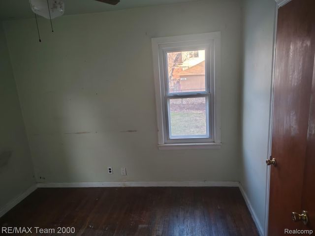 8088 Ohio Street, Detroit, MI 48204