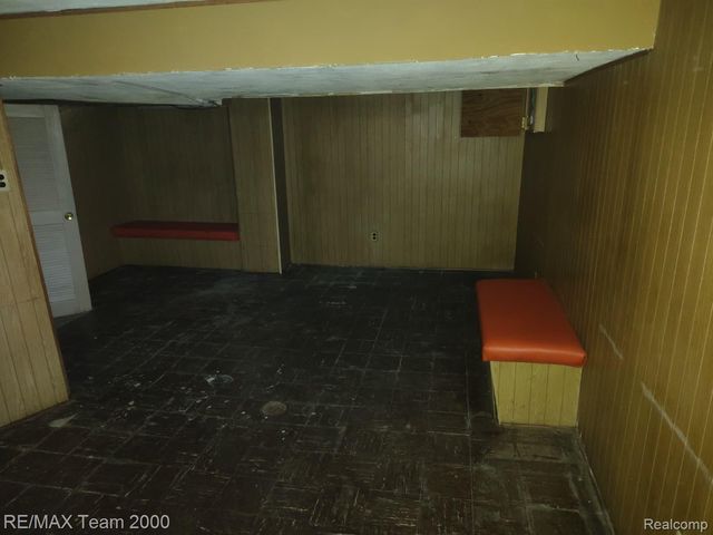 8088 Ohio Street, Detroit, MI 48204