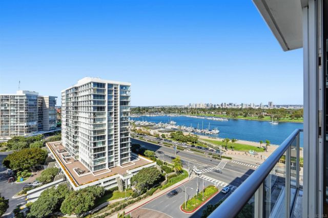 1810 Avenida Del Mundo 1106, Coronado, CA 92118