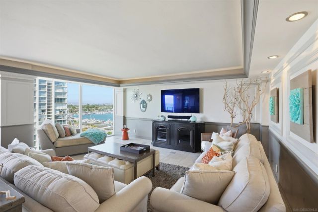 1810 Avenida Del Mundo 1106, Coronado, CA 92118