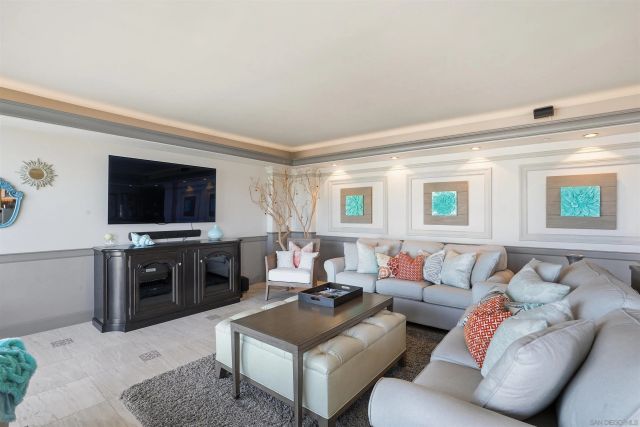 1810 Avenida Del Mundo 1106, Coronado, CA 92118