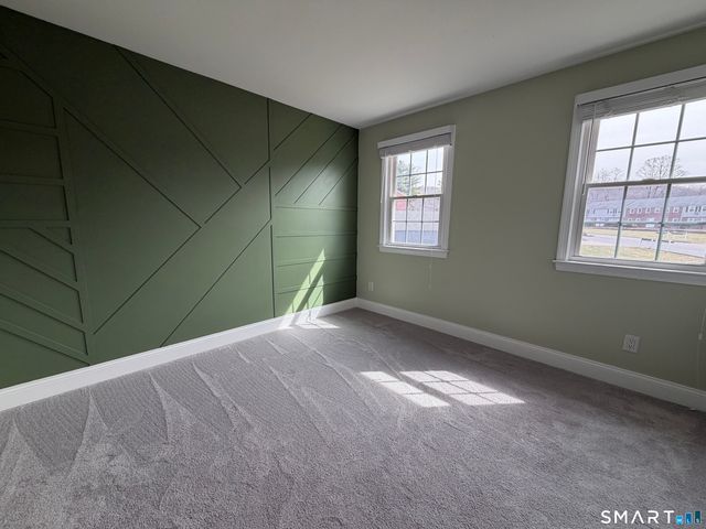 21 Old Farms Lane 21, New Milford, CT 06776