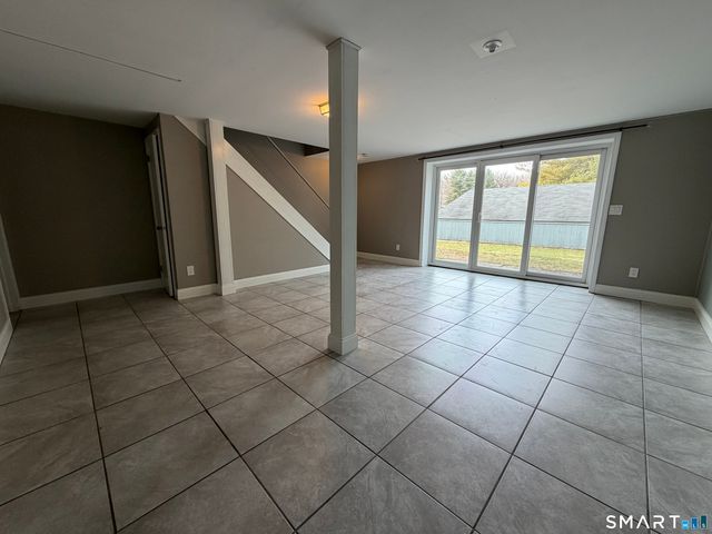 21 Old Farms Lane 21, New Milford, CT 06776