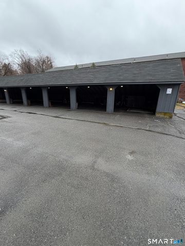 21 Old Farms Lane 21, New Milford, CT 06776