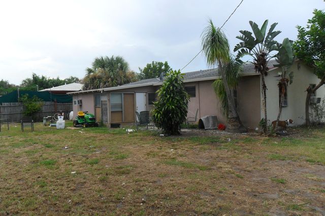 730 W ILEX Drive, Lake Park, FL 33403