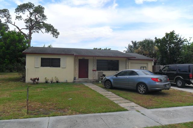 730 W ILEX Drive, Lake Park, FL 33403