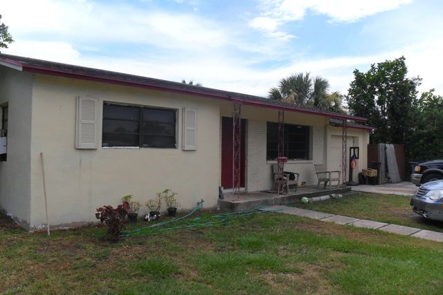 730 W ILEX Drive, Lake Park, FL 33403