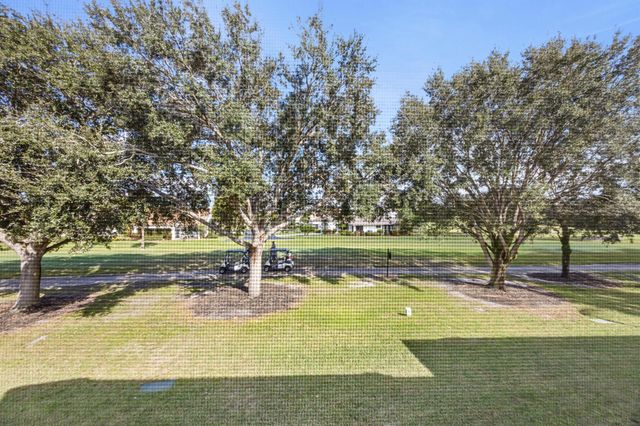 5659 Fairway Park Drive 203, Boynton Beach, FL 33437