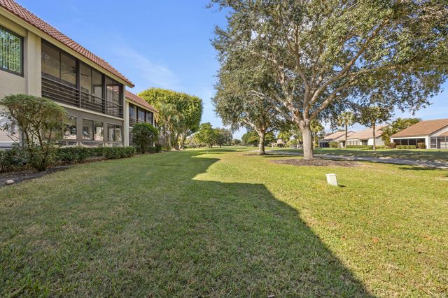 5659 Fairway Park Drive 203, Boynton Beach, FL 33437