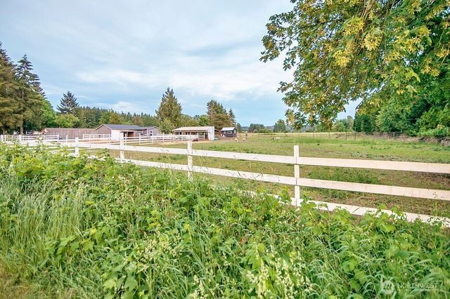 11845 School Land Road SW, Rochester, WA 98579