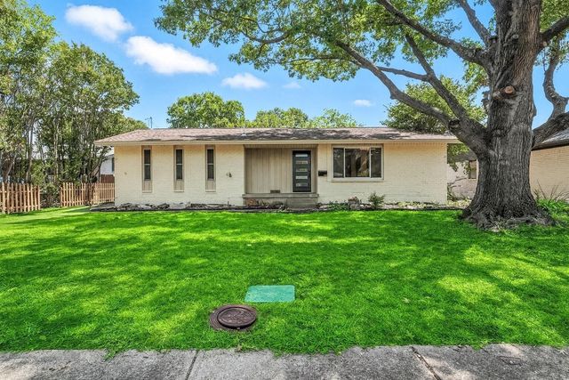 8570 Sweetwood Drive, Dallas, TX 75228