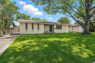 8570 Sweetwood Drive, Dallas, TX 75228