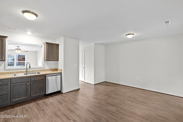 458 Sullivan Loop Road, Midway Park, NC 28544