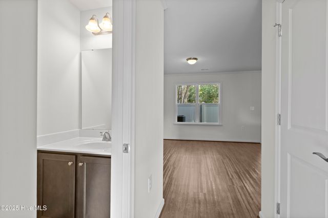 458 Sullivan Loop Road, Midway Park, NC 28544