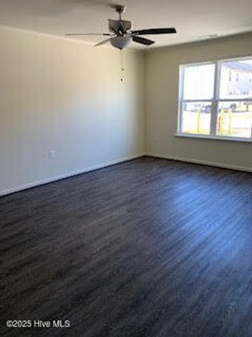 458 Sullivan Loop Road, Midway Park, NC 28544