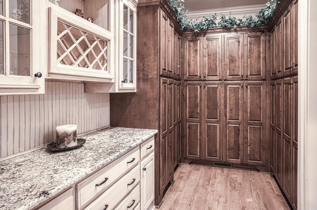 27 Docente Lane, Hot Springs Village, AR 71909