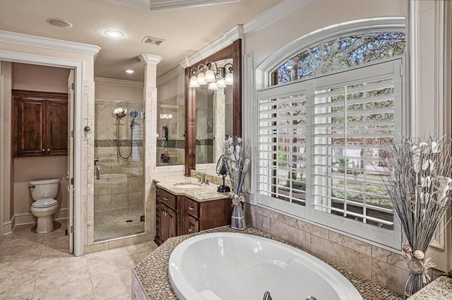 27 Docente Lane, Hot Springs Village, AR 71909