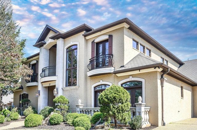 27 Docente Lane, Hot Springs Village, AR 71909