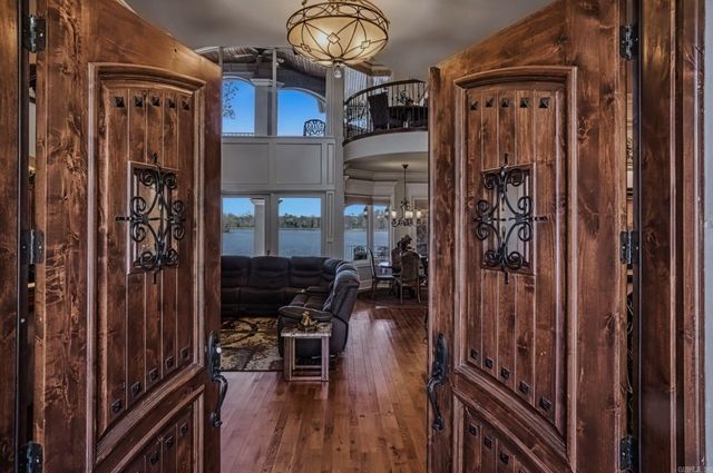 27 Docente Lane, Hot Springs Village, AR 71909