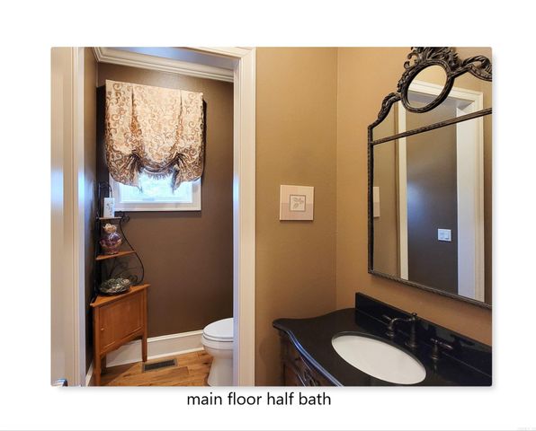 27 Docente Lane, Hot Springs Village, AR 71909