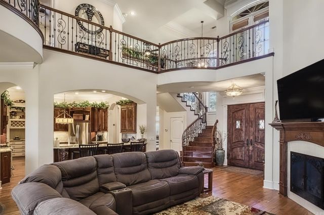 27 Docente Lane, Hot Springs Village, AR 71909