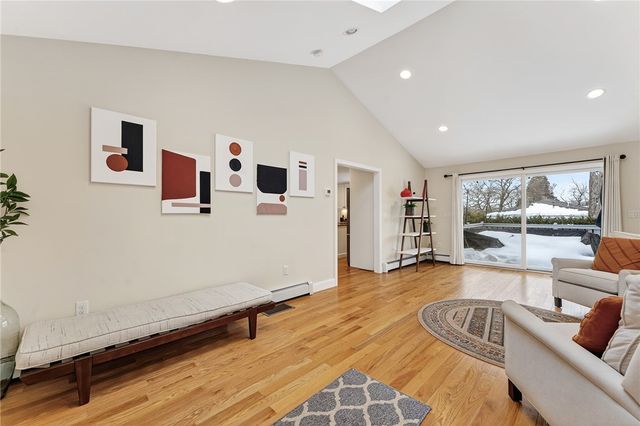 217 Belvedere Drive, Cranston, RI 02920