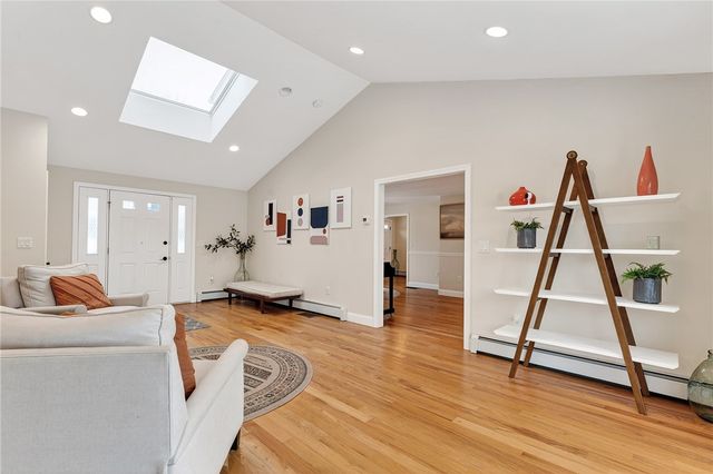 217 Belvedere Drive, Cranston, RI 02920