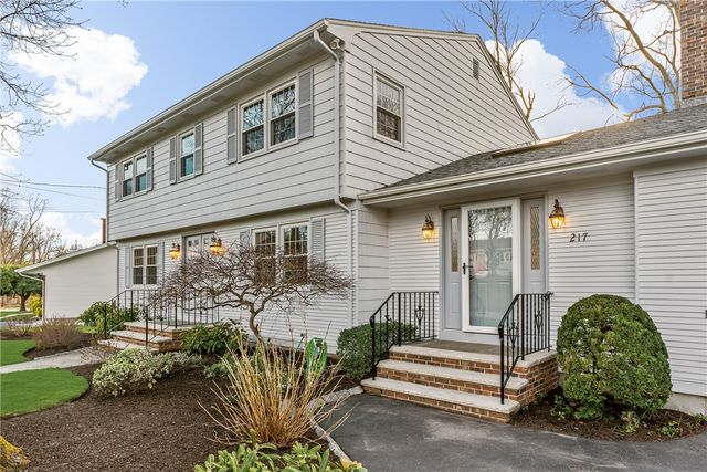 217 Belvedere Drive, Cranston, RI 02920