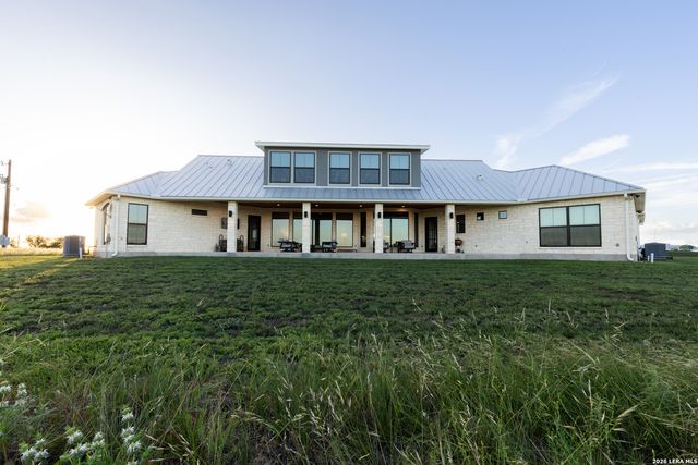 457 Branch Rd, Seguin, TX 78155