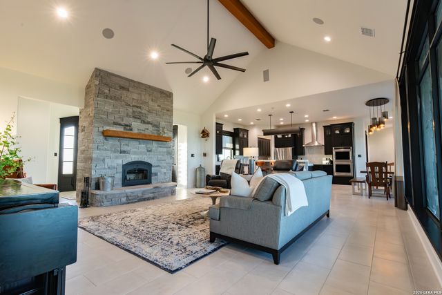 457 Branch Rd, Seguin, TX 78155