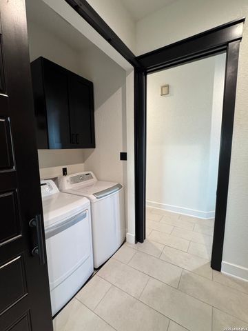 457 Branch Rd, Seguin, TX 78155