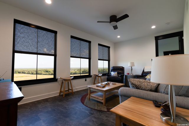 457 Branch Rd, Seguin, TX 78155