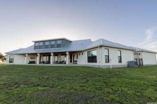 457 Branch Rd, Seguin, TX 78155