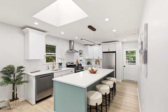 1622 Abbott Avenue, Toms River, NJ 08753