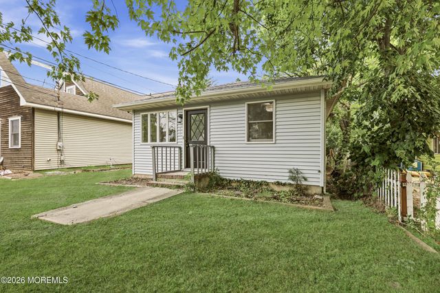 1622 Abbott Avenue, Toms River, NJ 08753