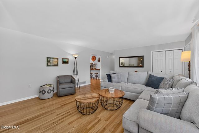 521 Russell Road, Bethlehem, NY 12203